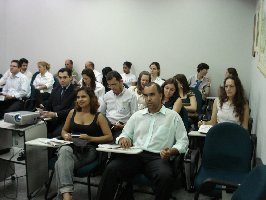 A FORSTER Desenvolvimento Humano atua em duas áreas estratégicas: 1 - Desenvolvimento Humano – Educaçao Corporativa (cursos, workshops, programas de educaçao)e treinamento, Gestao do Capital Humano: head hunting, consultoria de RH, outplacement, gestao de carreira e capacitaçao; 2 - Desenvolvimento e Gestao de Negócios – consultoria voltada a Gestao de Projeto, Implantaçao, start up e Administraçao de Novas Unidades (indústria ou serviços com TI), novos Negócios, Produtos e Reestruturaçao de Organizaçoes.